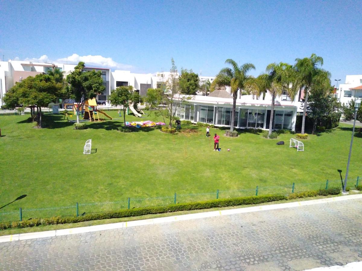 Habitaciones Business Class En Lomas De Angelopolis Tlaxcalancingo Exterior photo